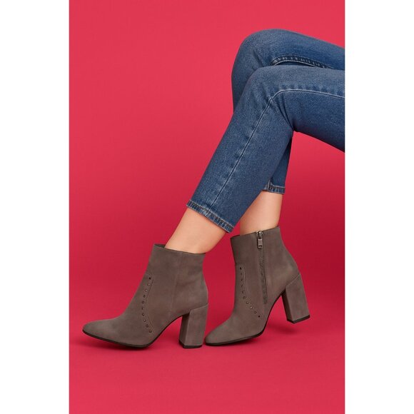 Coach Farrah Grey Suede Heeled Ankle Boot Booties Studs Size 6.5 Side Zip - Picture 1 of 12